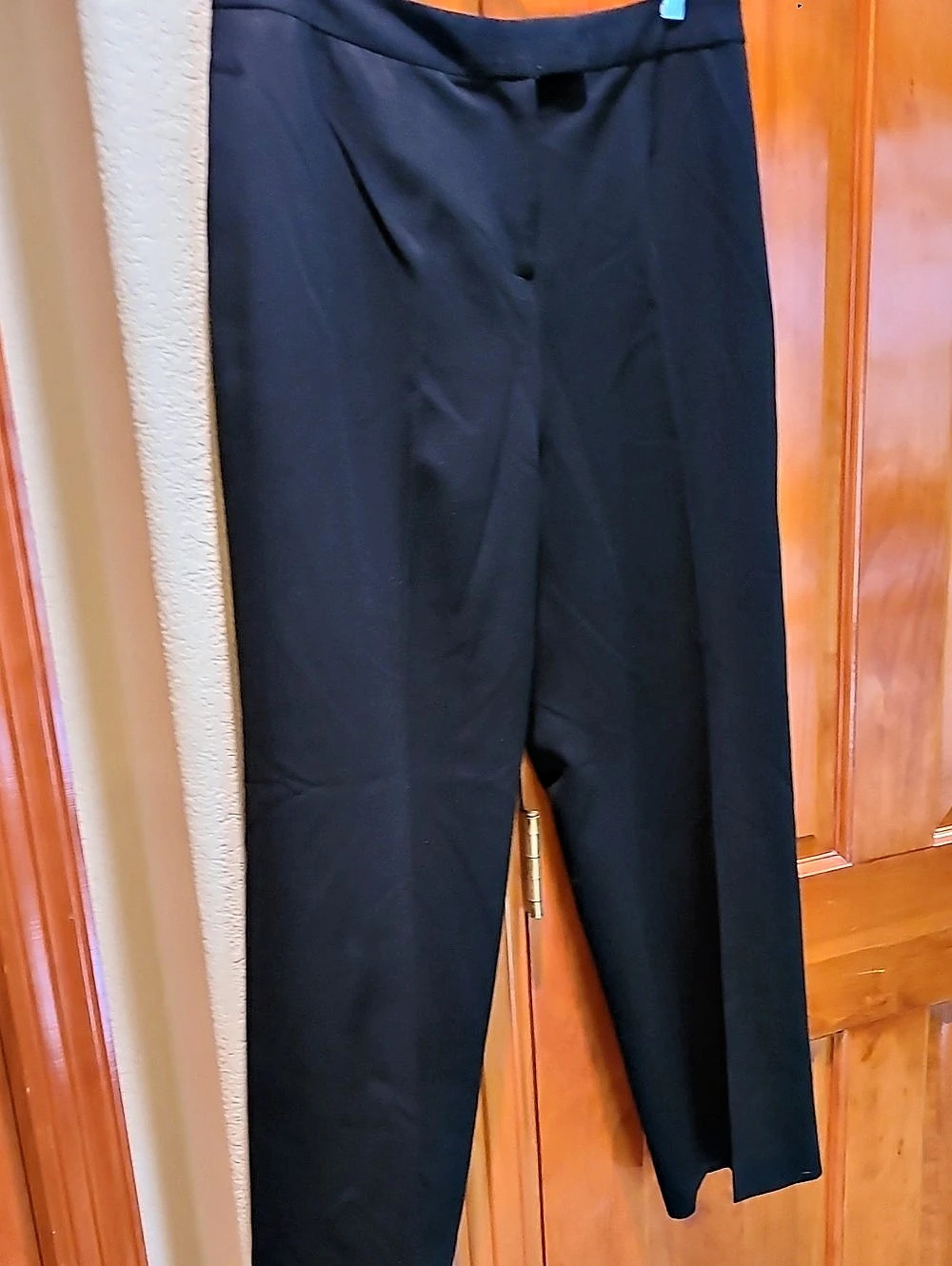 Valerie Stevens Black Straight-Leg Pants Size 8P
